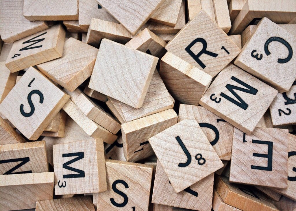 perbedaan long tail keyword dan short tail keyword