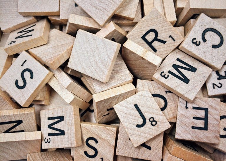 perbedaan long tail keyword dan short tail keyword